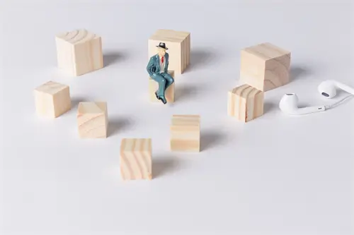 60岁旅游必备物品图片